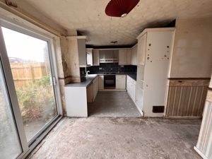 Dining kitchen- click for photo gallery